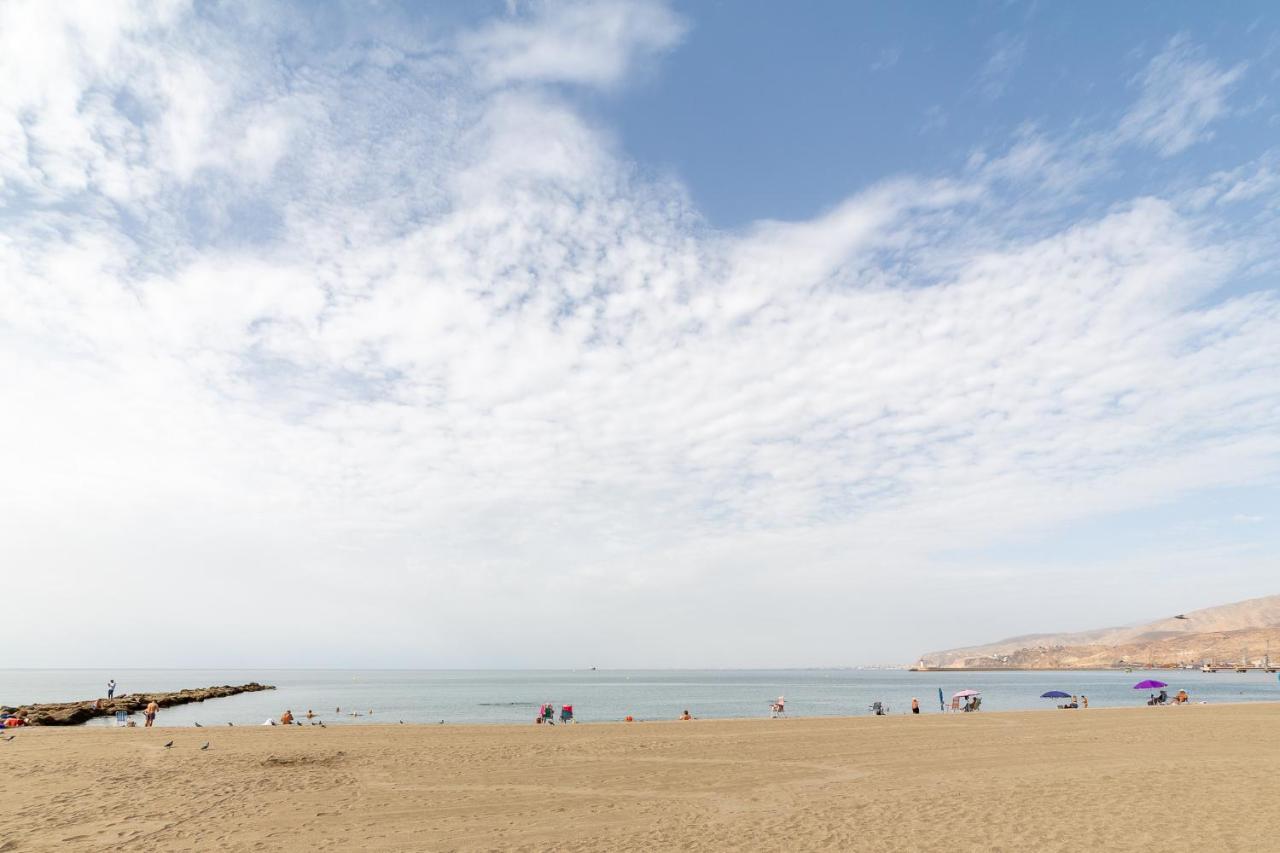Almeriasuite Beach&Sun Exterior foto